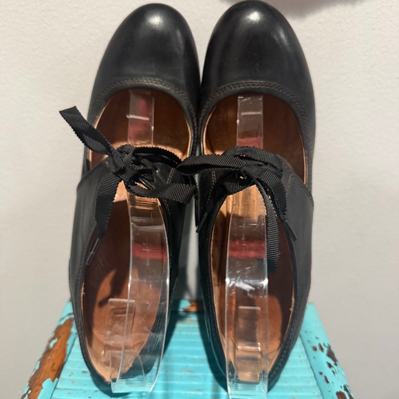 Clarks Town Cloak Black Leather Mary Jane Pumps Block Heel Lace Up Size 7.5 - Picture 8 of 15